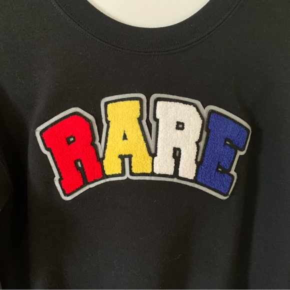 Very RARE Black Sweatshirt - Picture 2 of 3